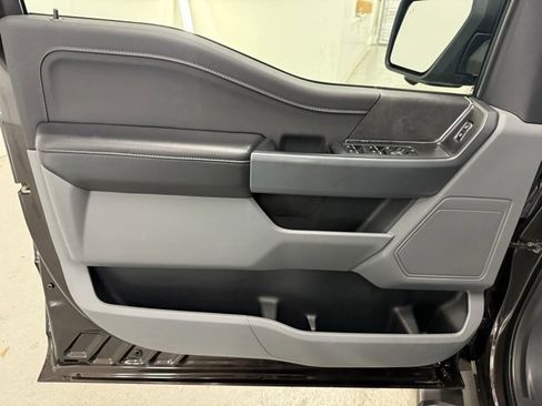 Used 2024 Ford F150 XLT w/ Mobile Office Package image 12