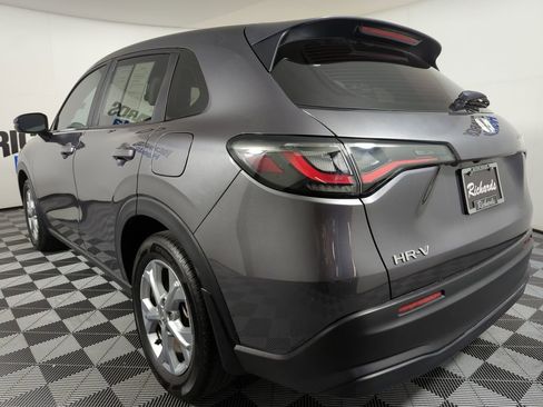 Used 2025 Honda HR-V LX image 2