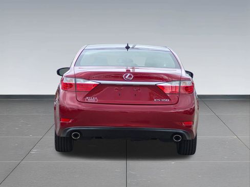 Used 2013 Lexus ES 350 w/ Ultra Luxury Pkg FWD image 9