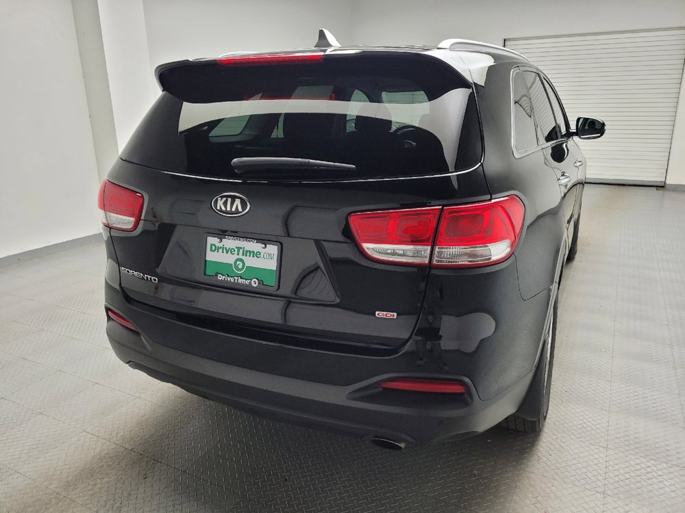 Used 2018 Kia Sorento FWD image 7