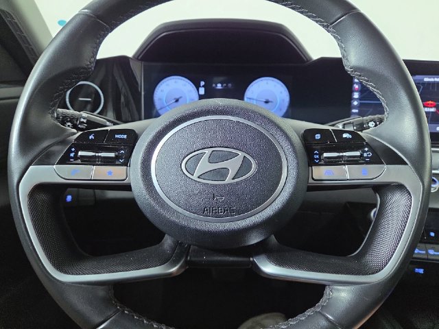 Used 2024 Hyundai Elantra Limited FWD image 21