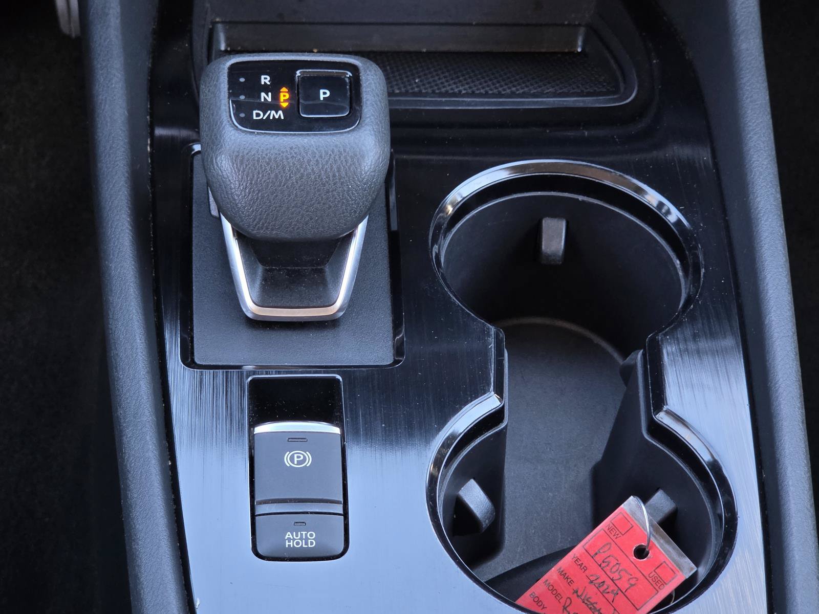 Used 2024 Nissan Rogue SV FWD image 16