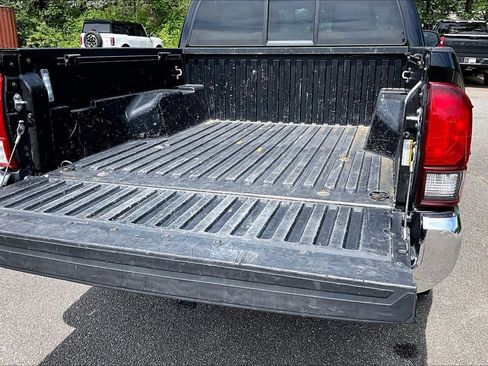 Used 2021 Toyota Tacoma SR5 RWD image 32