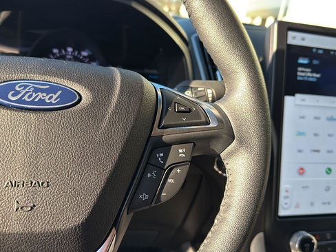 Used 2022 Ford Edge SEL w/ Sport Appearance Package image 19