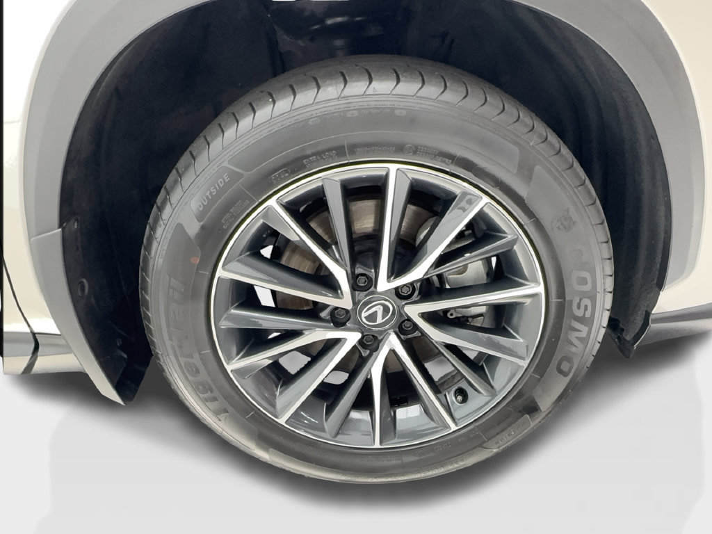 Used 2025 Lexus NX 250 FWD w/ Towing Package (2000 Lbs) image 15