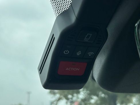 Used 2025 Toyota Camry SE FWD image 33