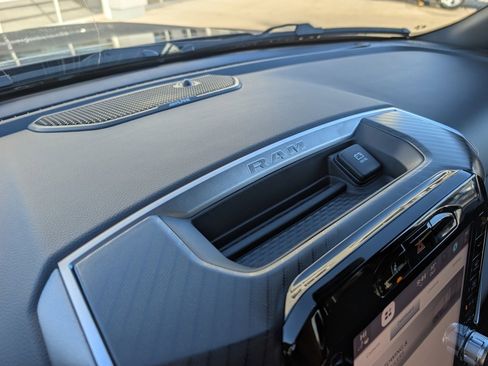 New 2026 RAM 1500 4x4 Crew Cab image 30