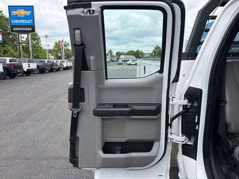 Used 2021 Ford F250 XL w/ Power Equipment Group RWD image 24
