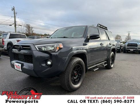 Used 2024 Toyota 4Runner SR5 Premium image 5