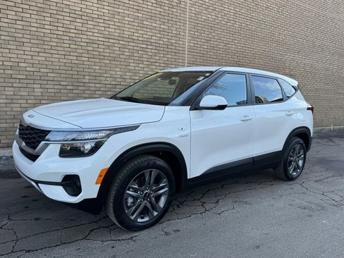 Used 2023 Kia Seltos LX image 29