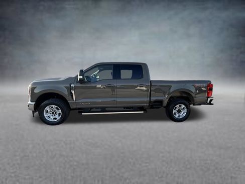 New 2026 Ford F250 XLT w/ XLT Premium Package AWD/4WD image 8