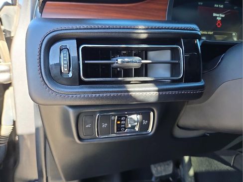 Certified 2023 Lincoln Aviator Reserve w/ Elements Package Plus image 17