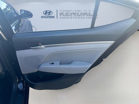 Used 2020 Hyundai Elantra Limited w/ Ultimate Package 03 image 29