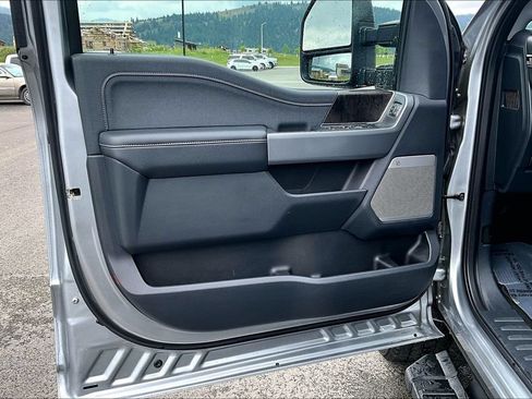 Used 2024 Ford F350 Lariat w/ Lariat Ultimate Package AWD/4WD image 24