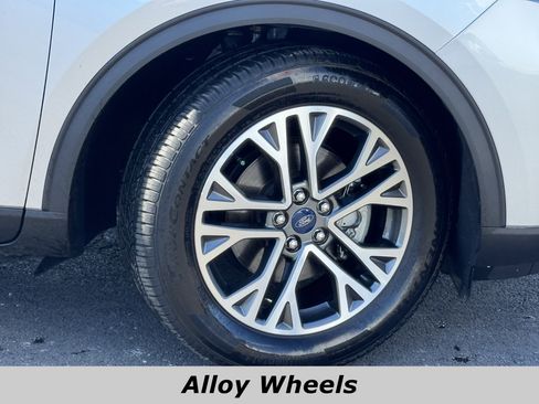 Used 2020 Ford Escape SEL image 14