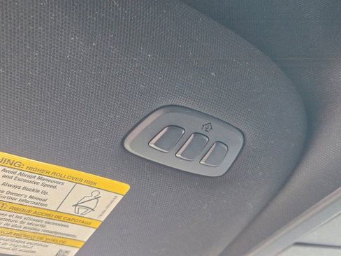 Used 2023 Ford F150 Platinum image 32