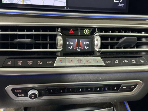 Used 2023 BMW X5 xDrive40i w/ M Sport Package AWD/4WD image 28