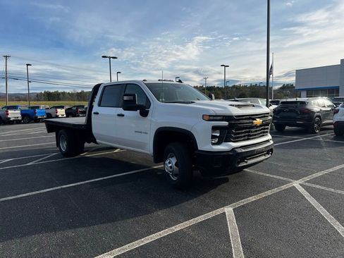 Used 2024 Chevrolet Silverado 3500 W/T w/ WT Convenience Package image 7