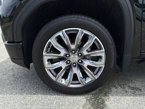 Used 2023 GMC Sierra 1500 Denali AWD/4WD image 9