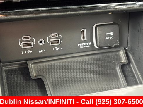Used 2023 Jeep Grand Cherokee 4WD 4xe w/ Luxury Tech Group II image 32