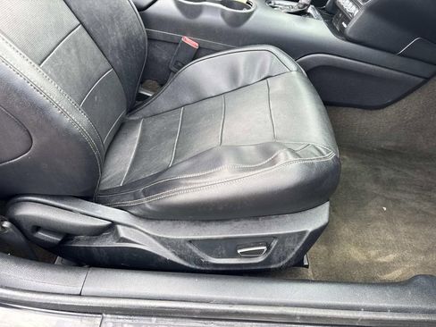 Used 2016 Ford Mustang GT Premium w/ Equipment Group 401A RWD image 13