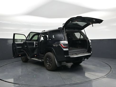 Used 2019 Toyota 4Runner SR5 RWD image 32