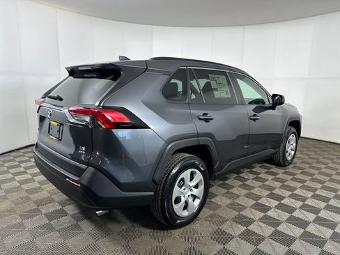Used 2019 Toyota RAV4 LE w/ All Weather Liner Package image 3