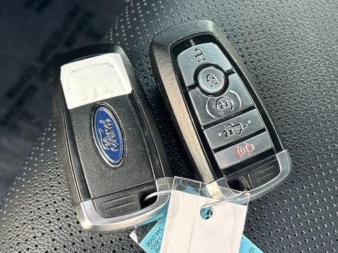 Used 2022 Ford F150 Lariat w/ Max Trailer Tow Package image 39