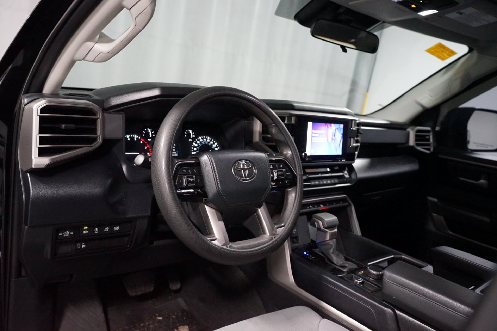 Used 2022 Toyota Tundra SR5 AWD/4WD image 7