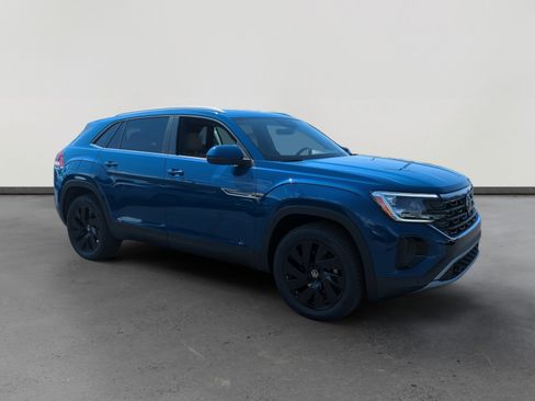 New 2026 Volkswagen Atlas Cross Sport SE image 7