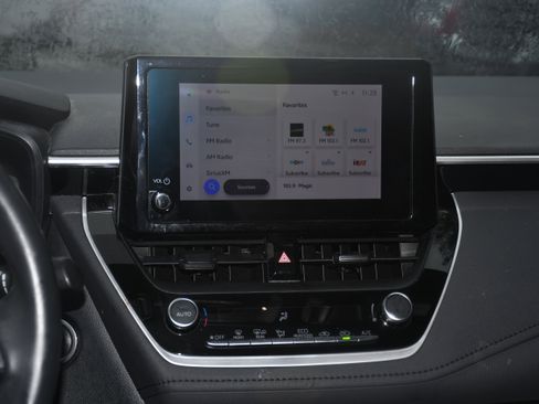 Certified 2023 Toyota Corolla LE image 15