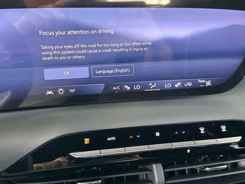 New 2025 Buick Enclave Sport Touring w/ Power Package image 26