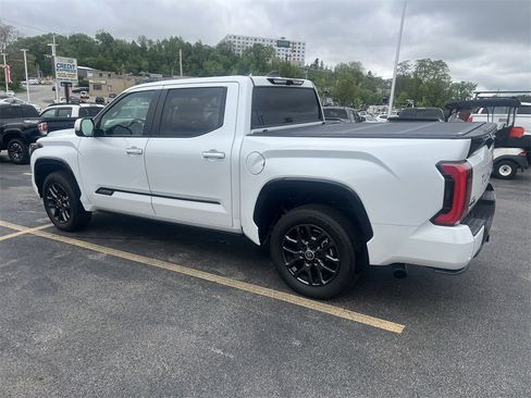 New 2024 Toyota Tundra Platinum image 3