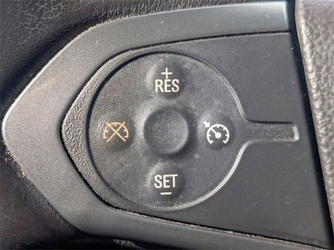 Used 2018 Chevrolet Silverado 1500 LT w/ All Star Edition image 28