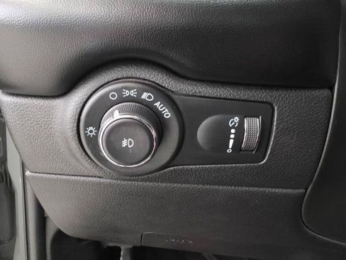 Used 2022 Dodge Durango SRT w/ Technology Group AWD/4WD image 22