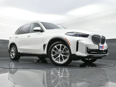 Used 2024 BMW X5 xDrive40i w/ Premium Package AWD/4WD image 27