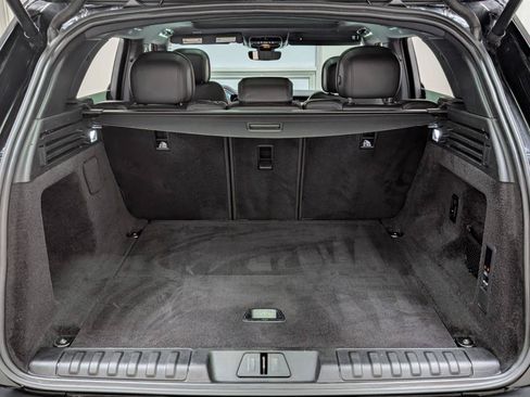 Used 2025 Land Rover Range Rover Sport SE AWD/4WD image 20