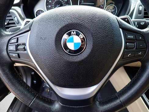 Used 2017 BMW 330i xDrive Sedan AWD/4WD image 15
