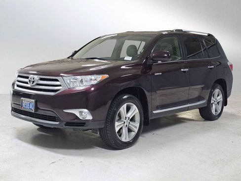 Used 2013 Toyota Highlander Limited AWD/4WD image 7