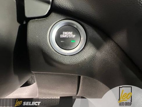 Used 2024 Chevrolet Equinox LT FWD image 21