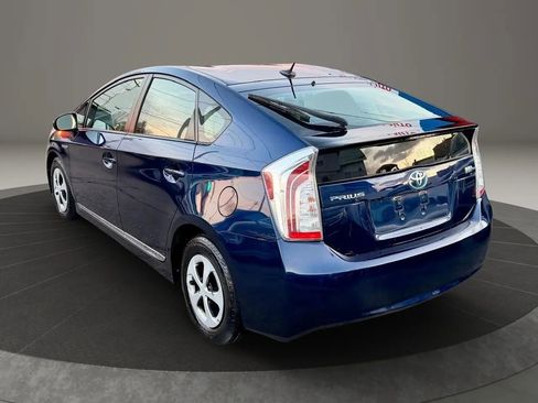 Used 2012 Toyota Prius One image 6