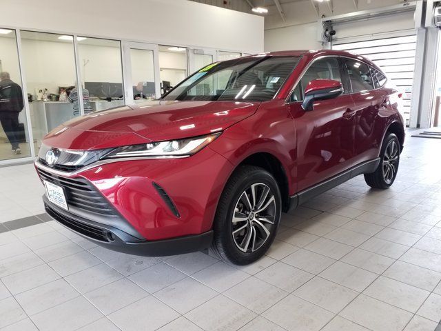 Used 2023 Toyota Venza LE AWD/4WD image 2