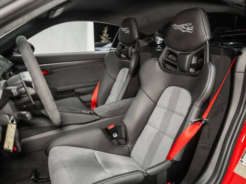 Used 2024 Porsche 718 Cayman GT4 RS image 17
