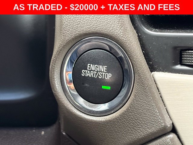 Used 2015 GMC Yukon XL Denali w/ Premium Package RWD image 28