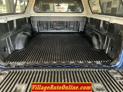 Used 2017 Chevrolet Silverado 1500 LT w/ All Star Edition image 36