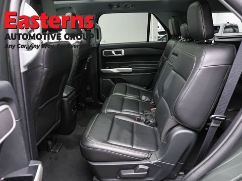 Used 2022 Ford Explorer XLT w/ Equipment Group 202A AWD/4WD image 22