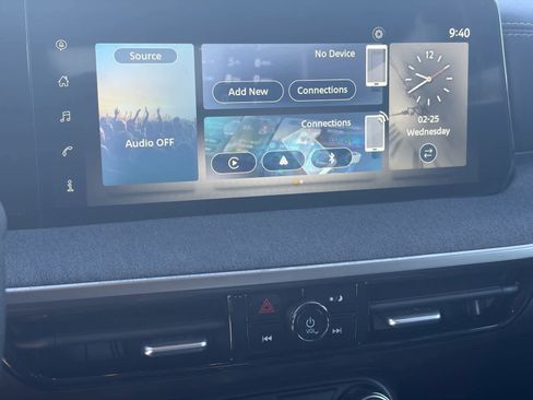 Certified 2025 Nissan Kicks SV image 23