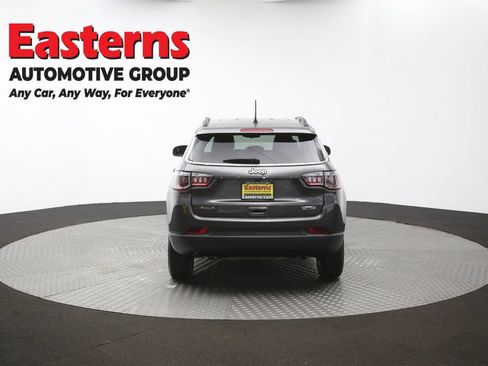 Used 2024 Jeep Compass Latitude AWD/4WD image 33