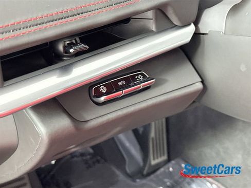 Used 2023 Chevrolet Corvette Z06 image 18