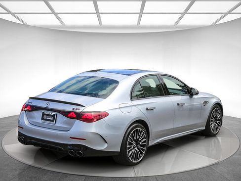 New 2026 Mercedes-Benz E 53 AMG e 4MATIC Sedan image 4
